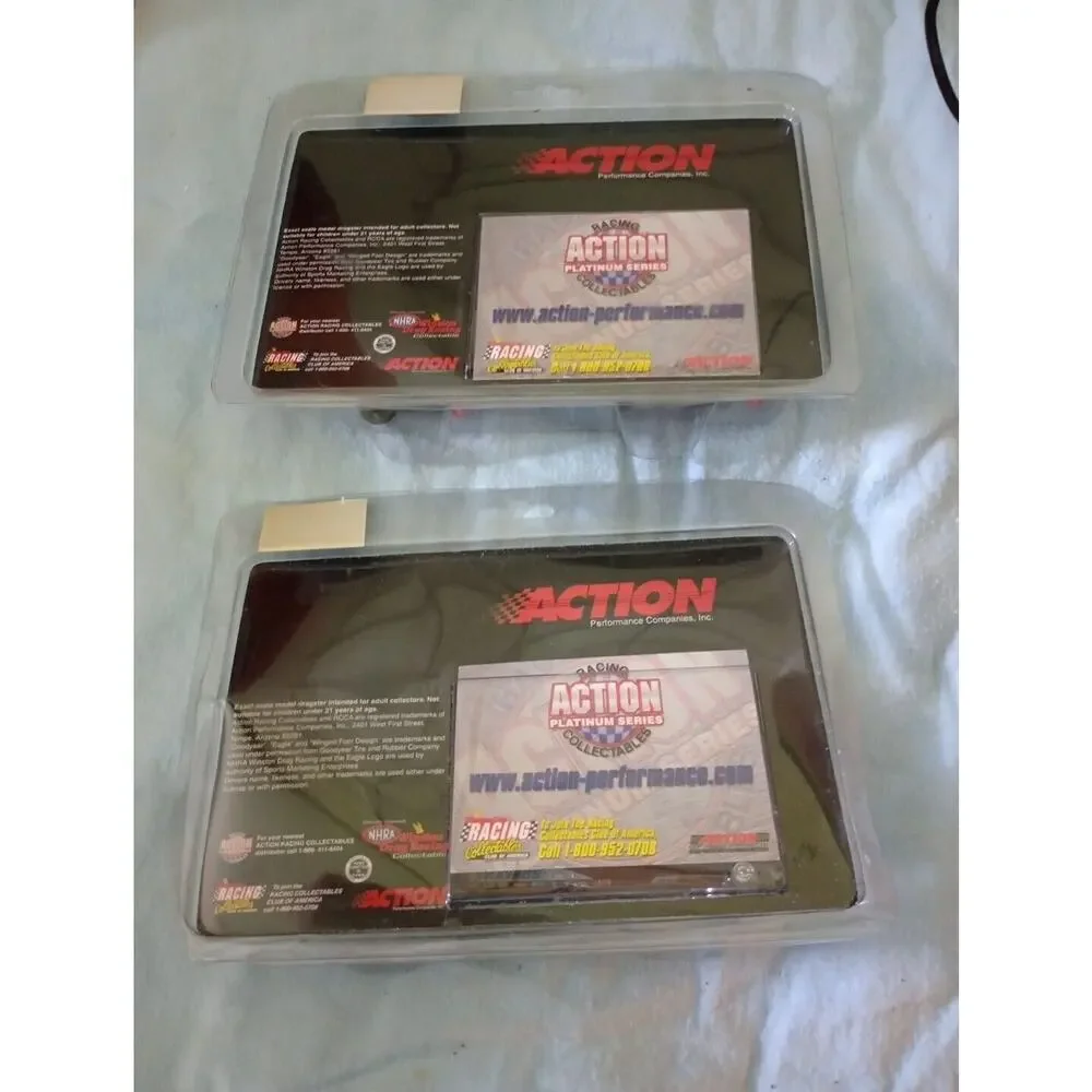 1997 Action Kenny Bernstein Budweiser And Blaine Johnson Traverse Dragsters Duo
